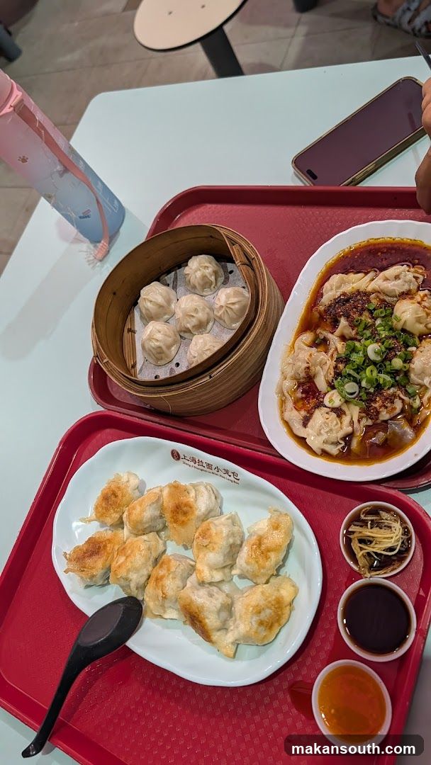 Zhang Ji Shanghai La Mian Xiao Long Bao