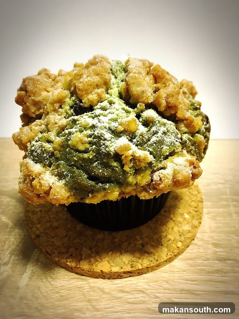 Matcha Crumble Muffin