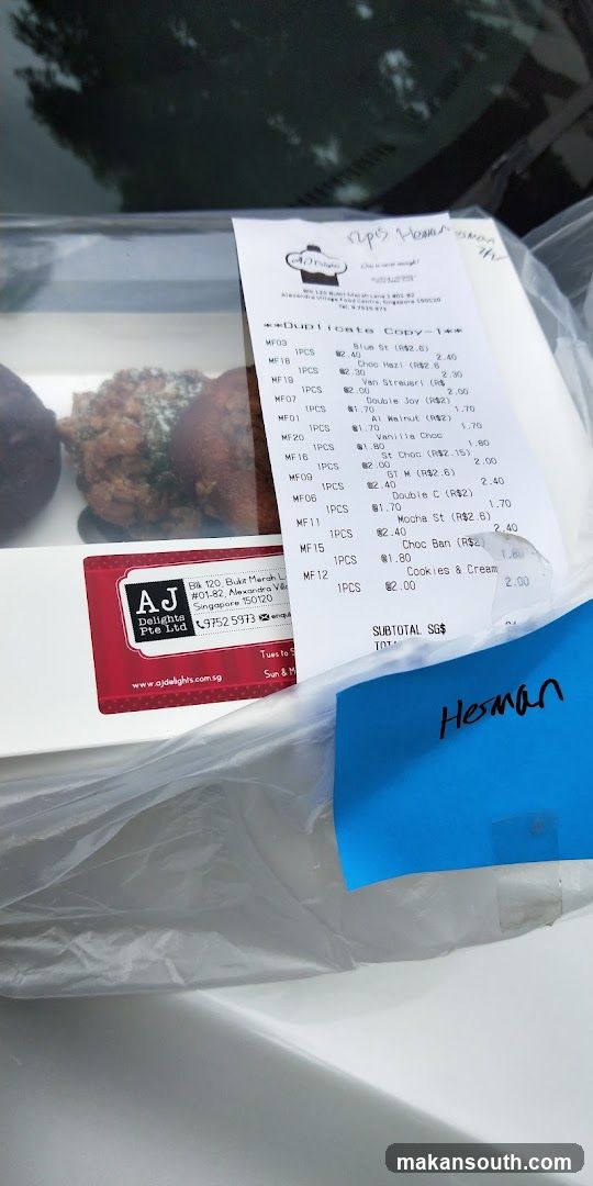 Doughnut Box with Receipt