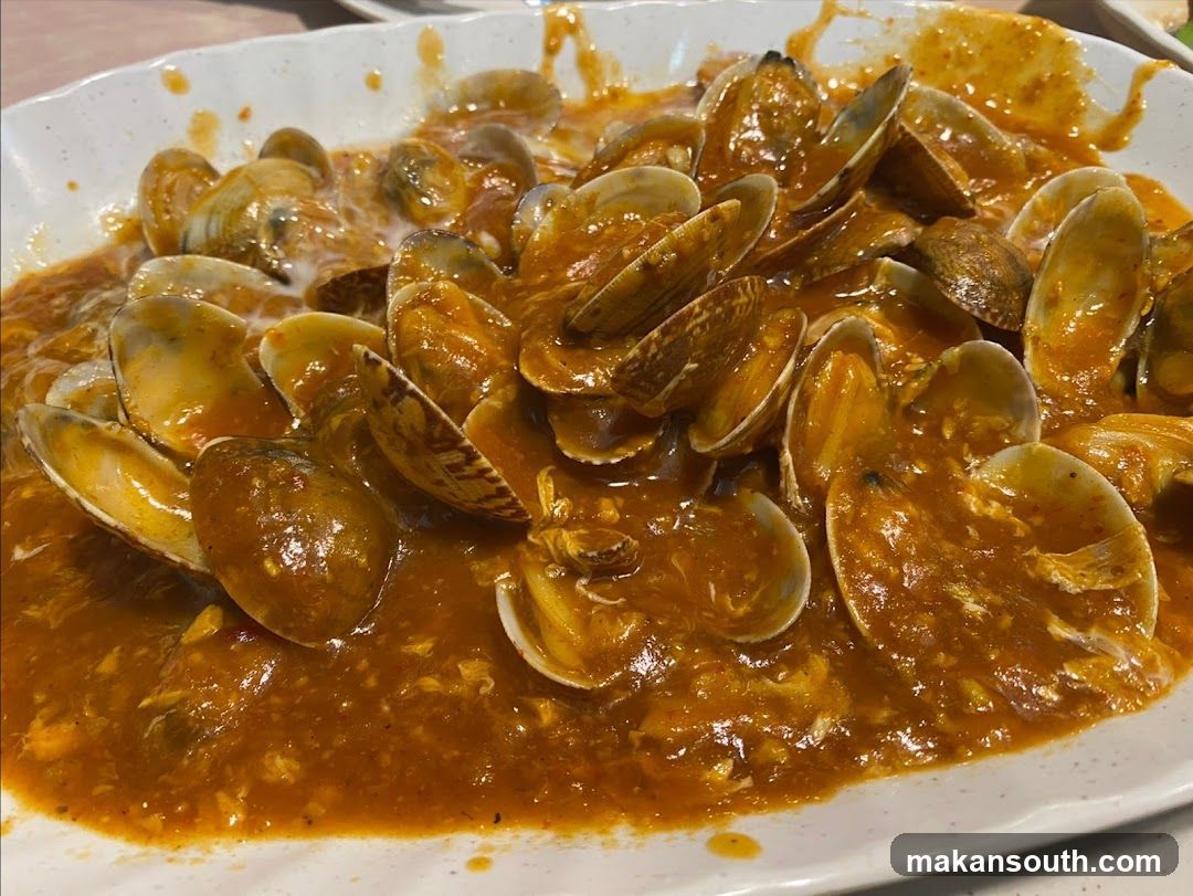 Clam Soup with Curry Sauce