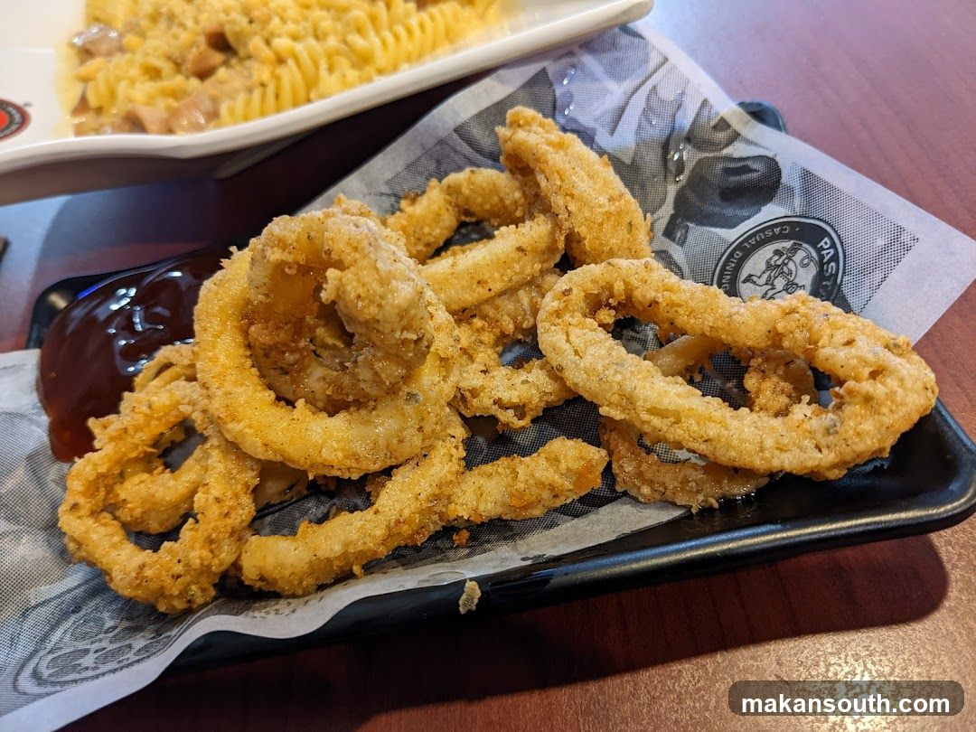 Onion Rings with Pasta Side