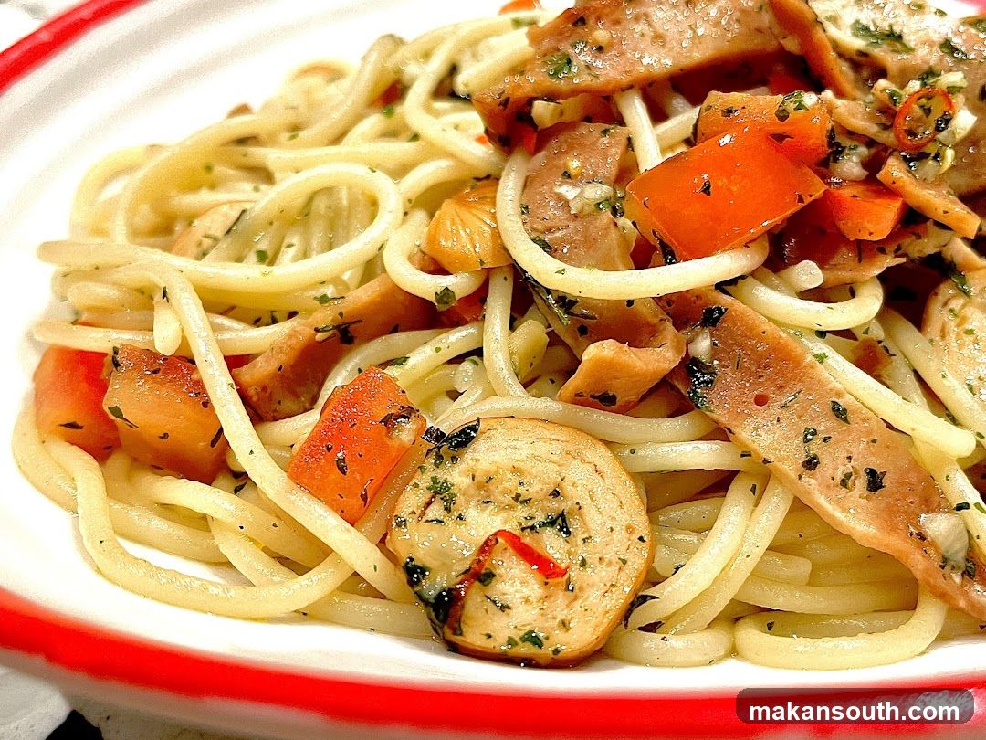 Spaghetti with Vegetables and Meat