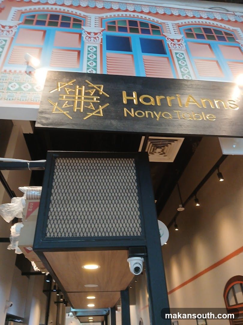 HarriAnns Nonya Table