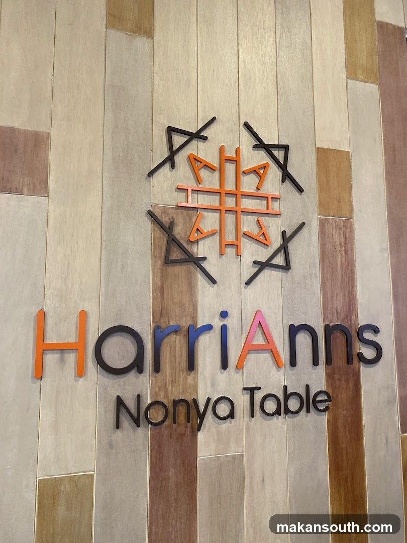 HarriAnns Nonya Table