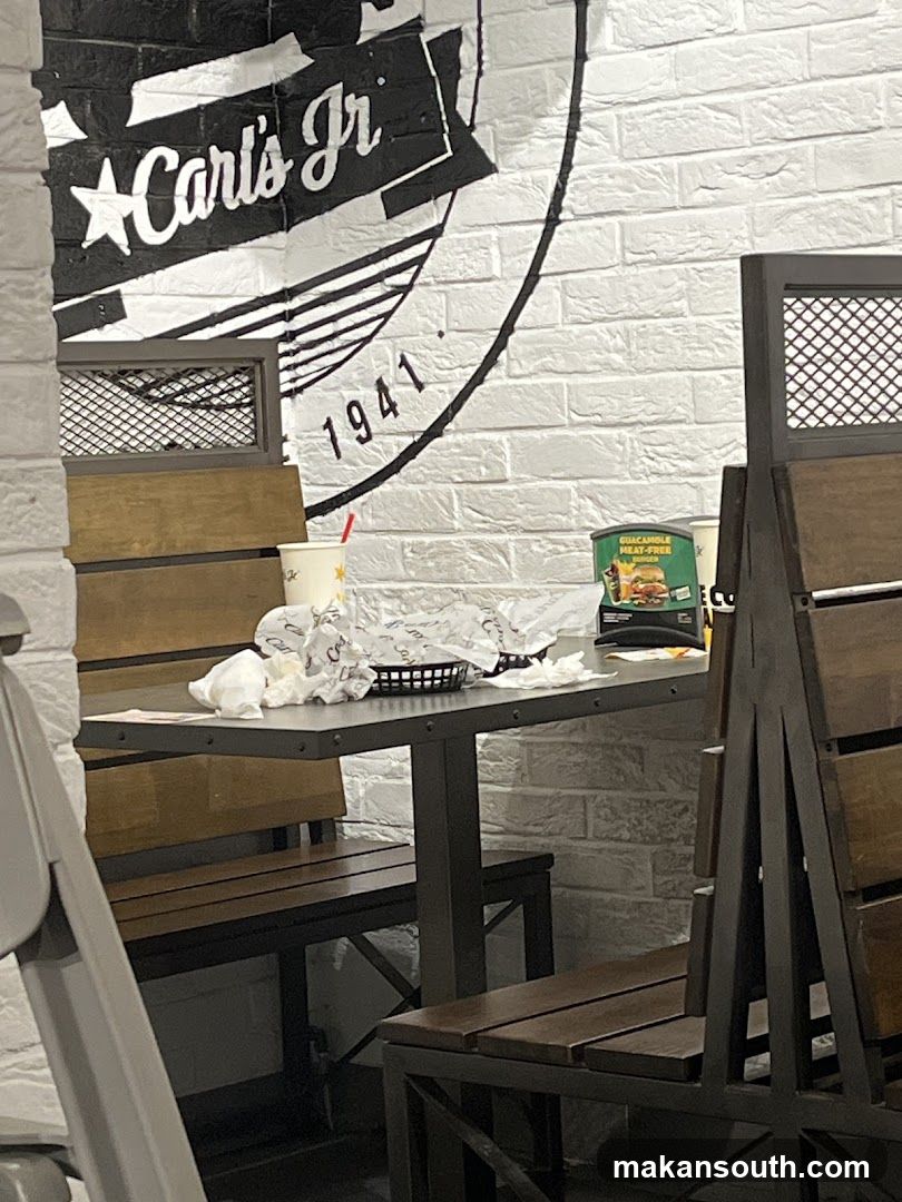 Carl's Jr. Interior Table Scene