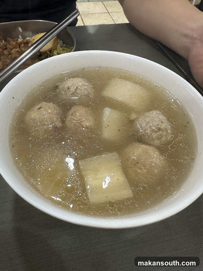 Hei Lun Shi Tang 黑轮食堂