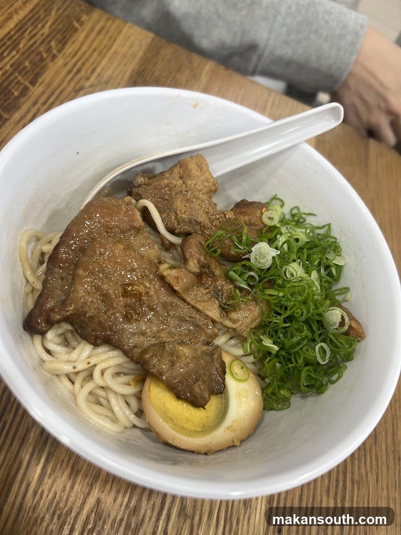 Hei Lun Shi Tang 黑轮食堂