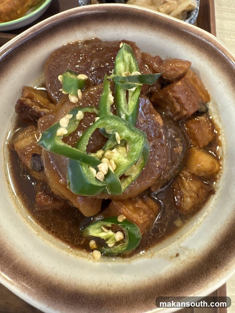 Braised Pork with Green Chili