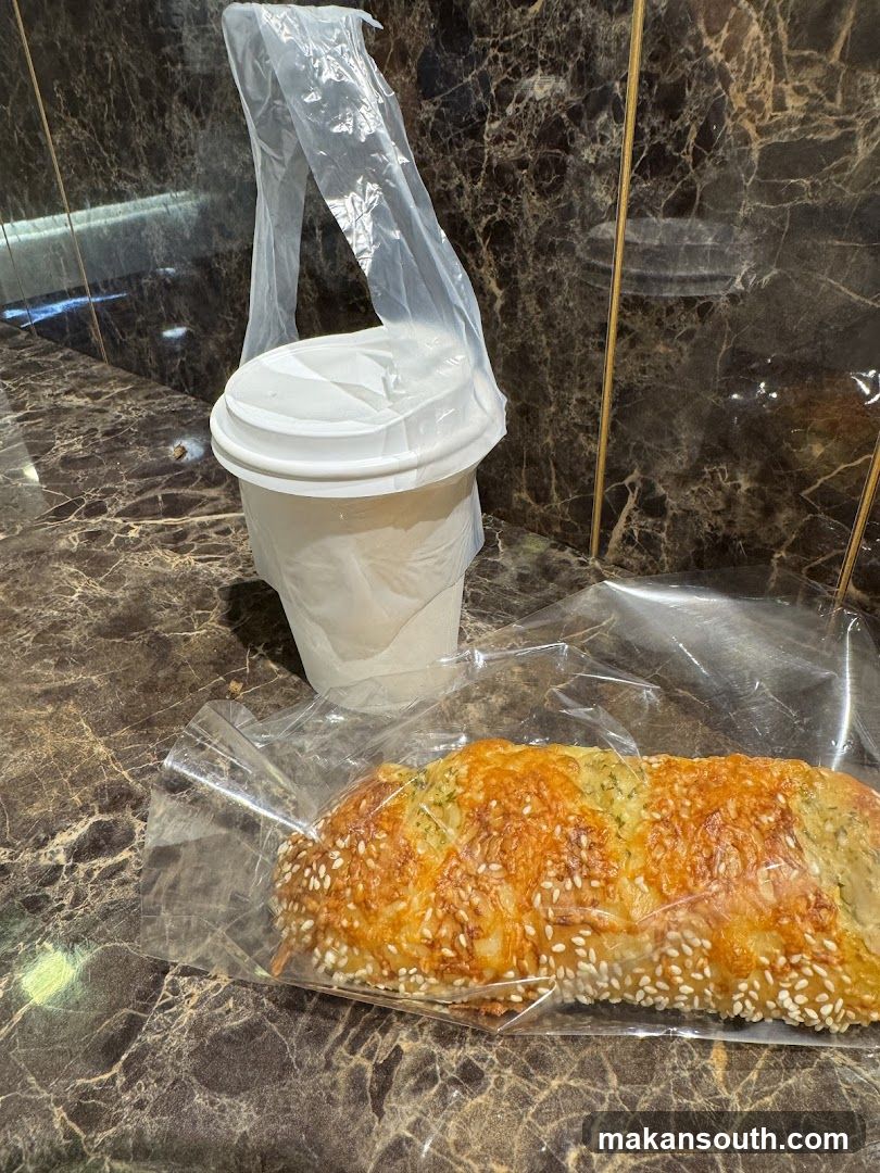 Yi Jia Cafe by Ultra Bake