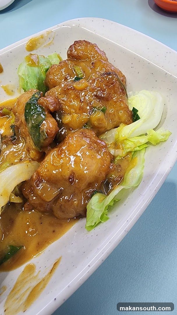 Sauced Chicken with Lettuce