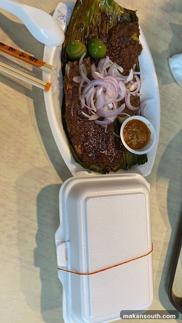 Grilled Fish with Onions and Sauce
