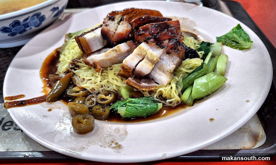 Roast Pork Noodles with Vegetables