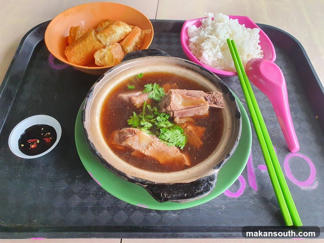 Clay Pot Beef Soup Meal