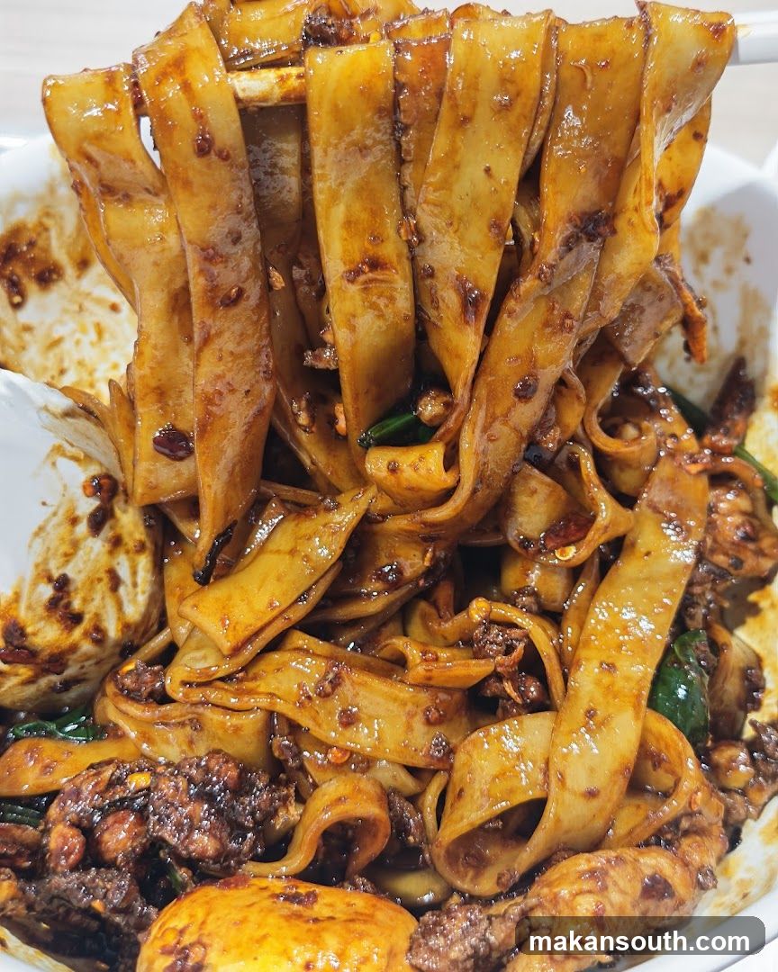 Spicy Noodles with Meat and Egg