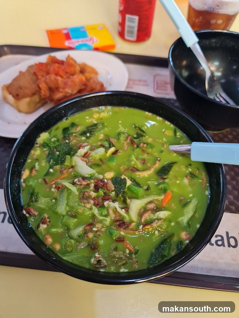 Green Soup with Fried Items