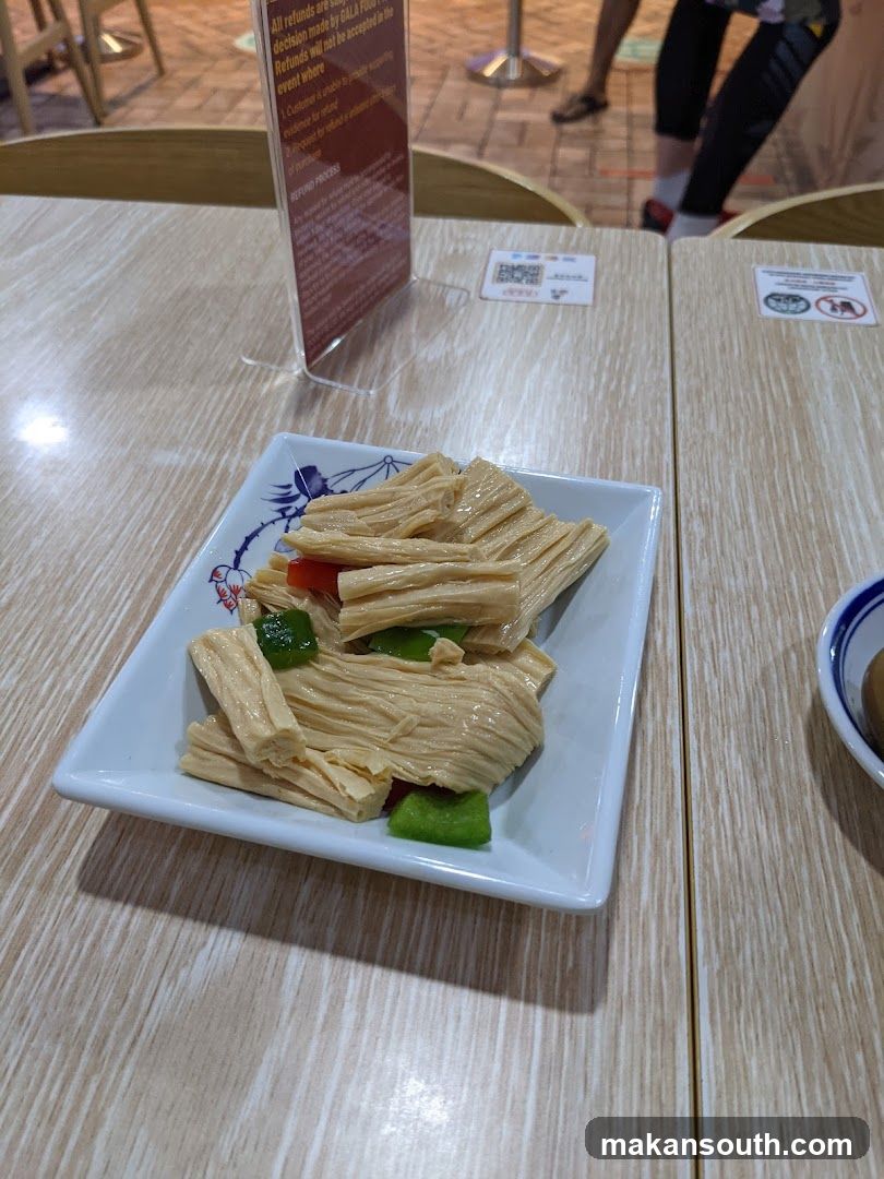 Tongue Tip Lanzhou Beef Noodles 舌尖尖