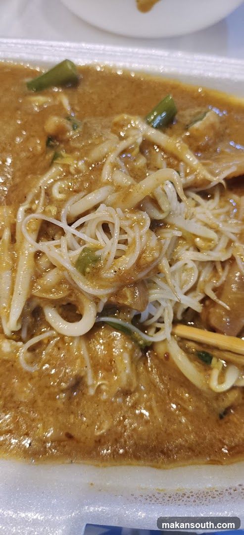 Curry Noodle Dish