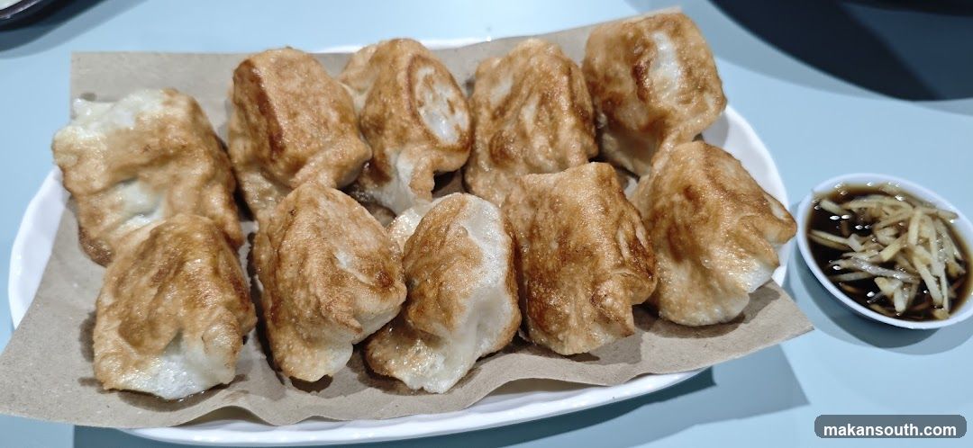 Fried Dumplings with Dipping Sauce