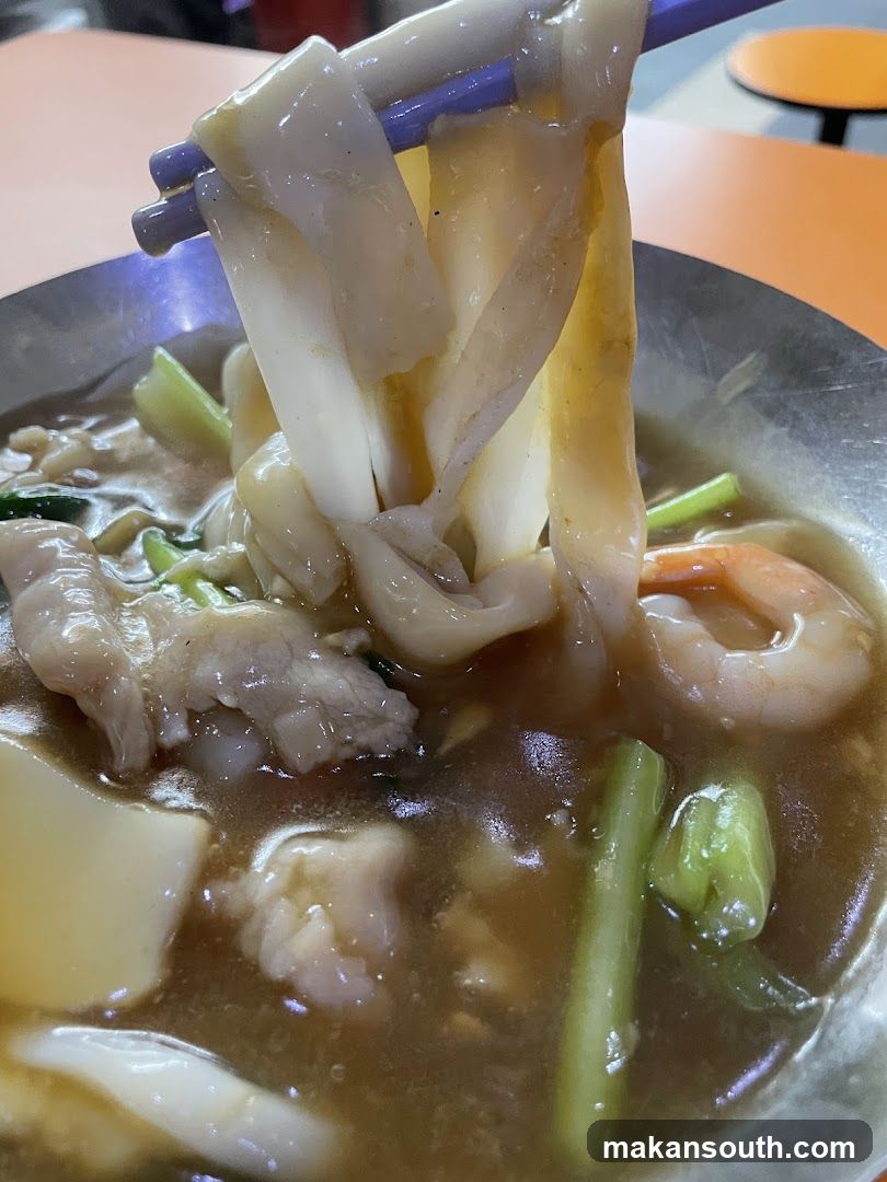 Noodle Dish with Shrimp and Broth