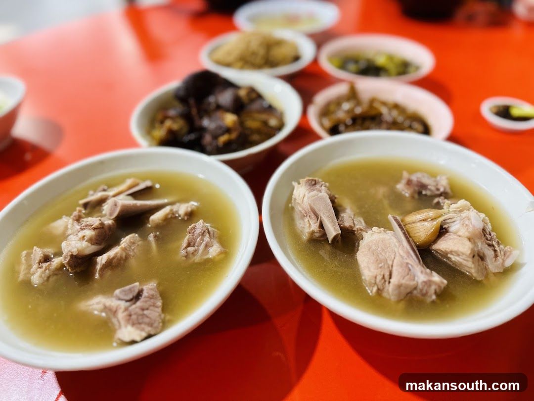 Hua Shun Bak Ku Teh 華顺肉骨茶