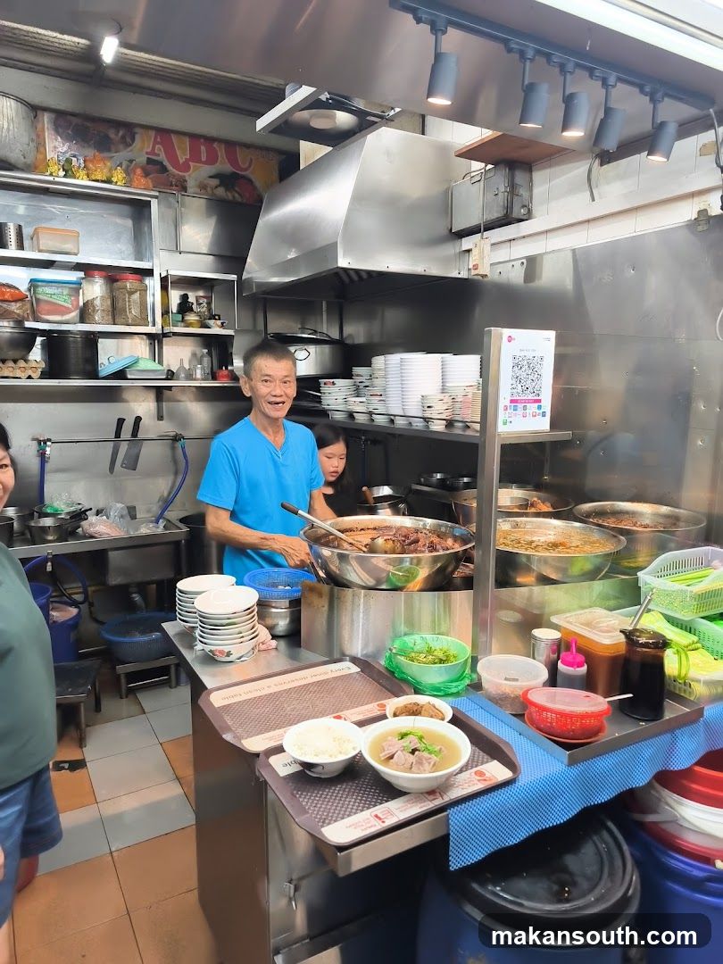 Hua Shun Bak Ku Teh 華顺肉骨茶