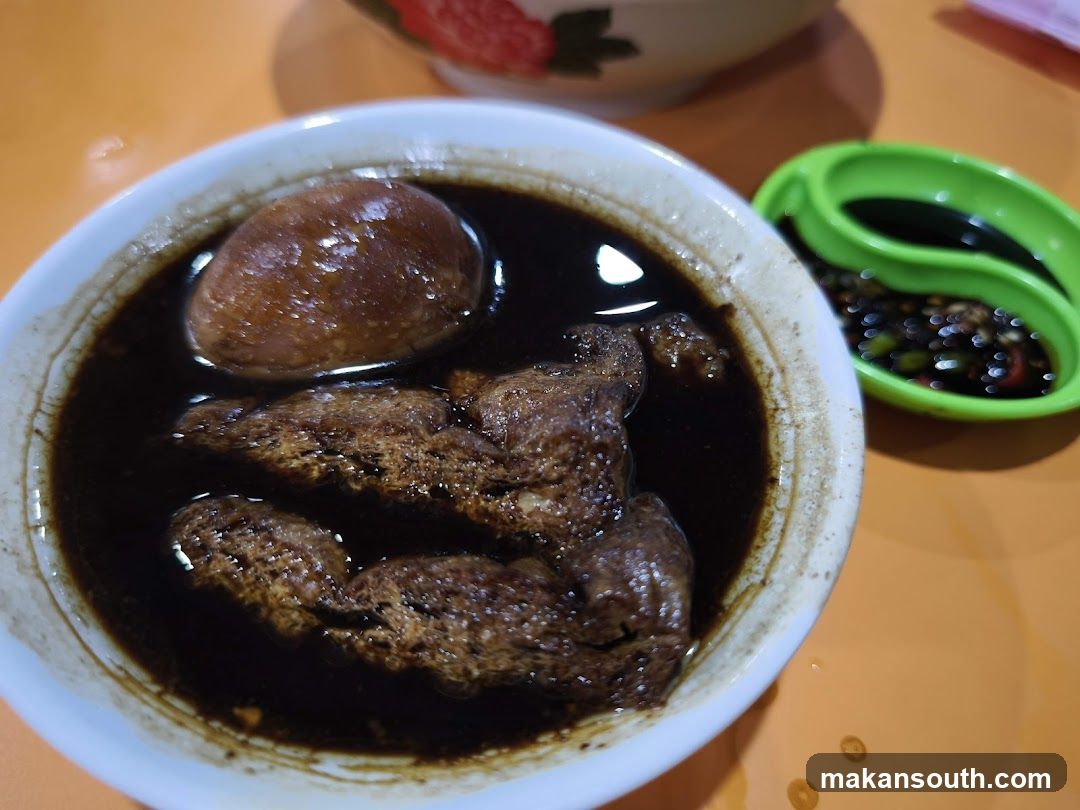 Braised Pork and Egg in Dark Sauce