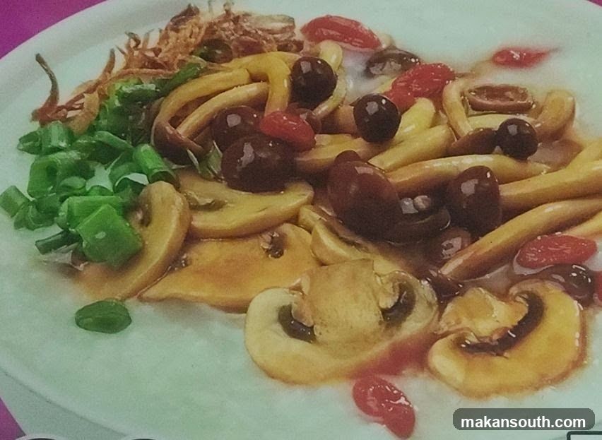 Stir-fried Mushrooms with Olives and Green Onions