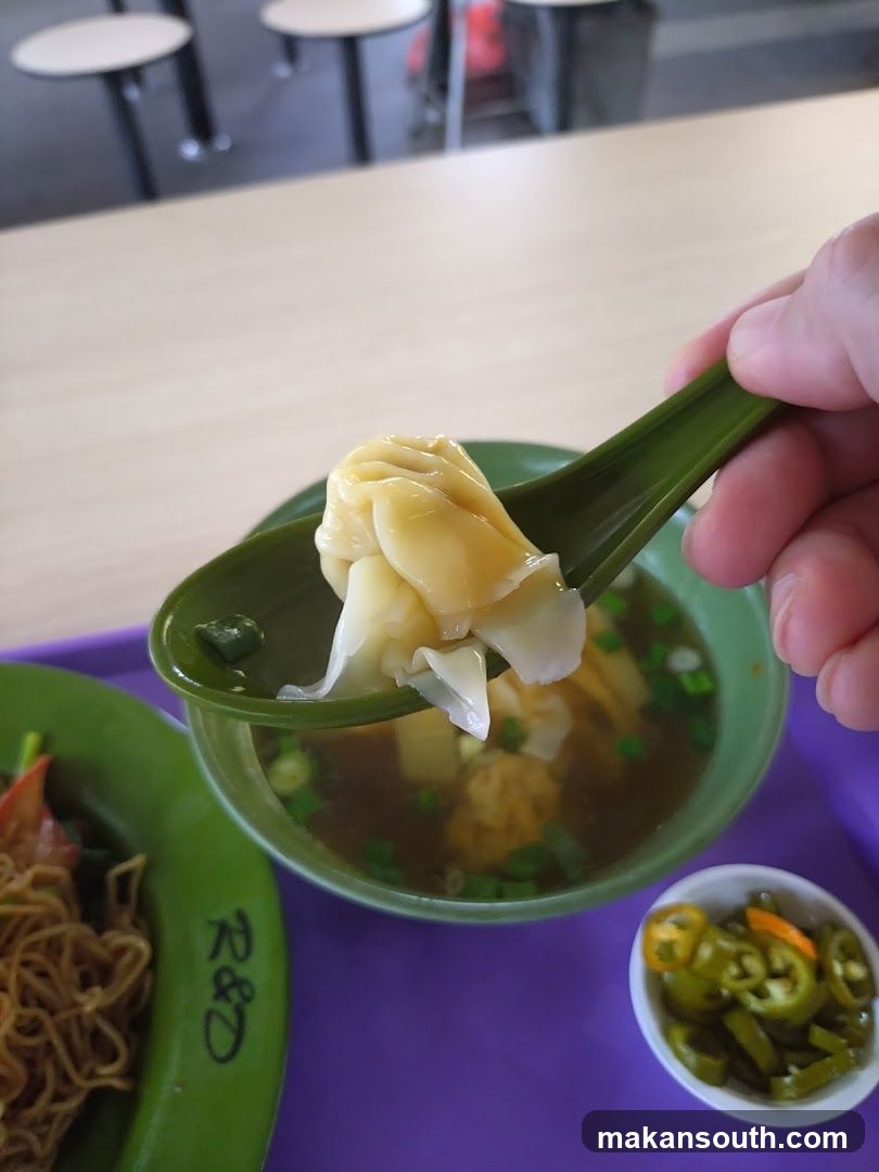 Wonton Soup with Side Dishes