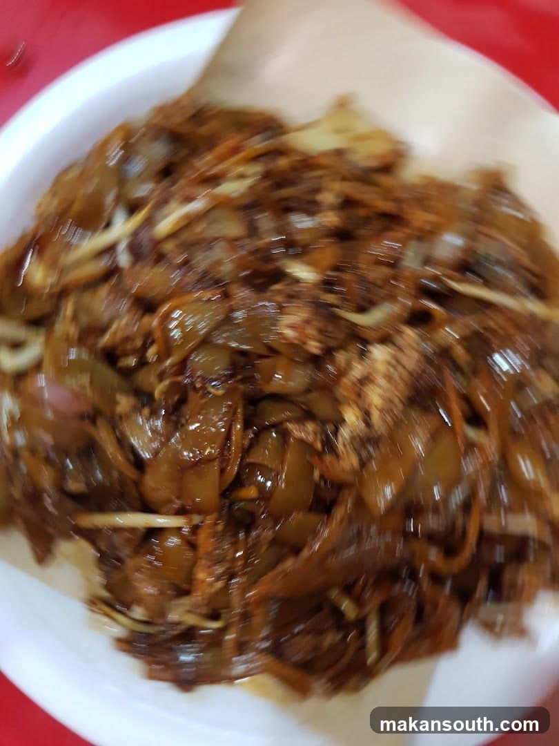 Stir-fried noodles dish