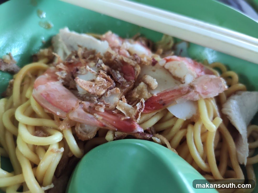 Noodle Dish with Shrimp and Fried Onions