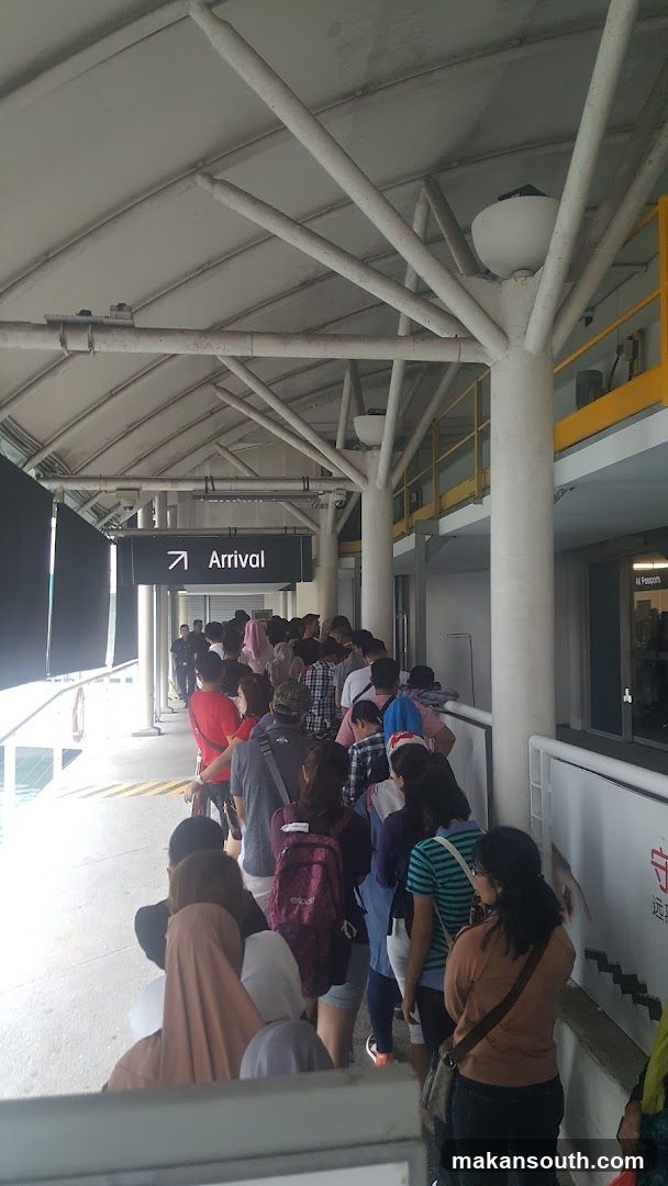 Crowded Arrival Corridor