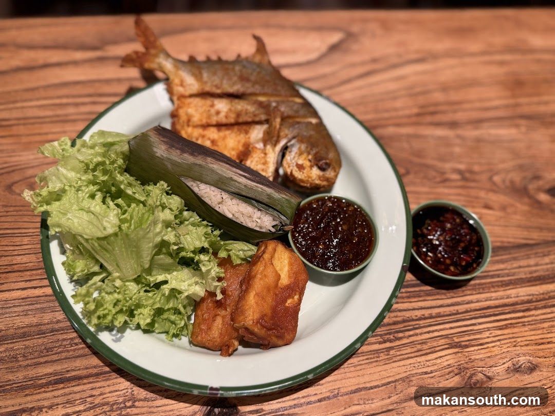 Fried Fish Plate with Rice and Dips