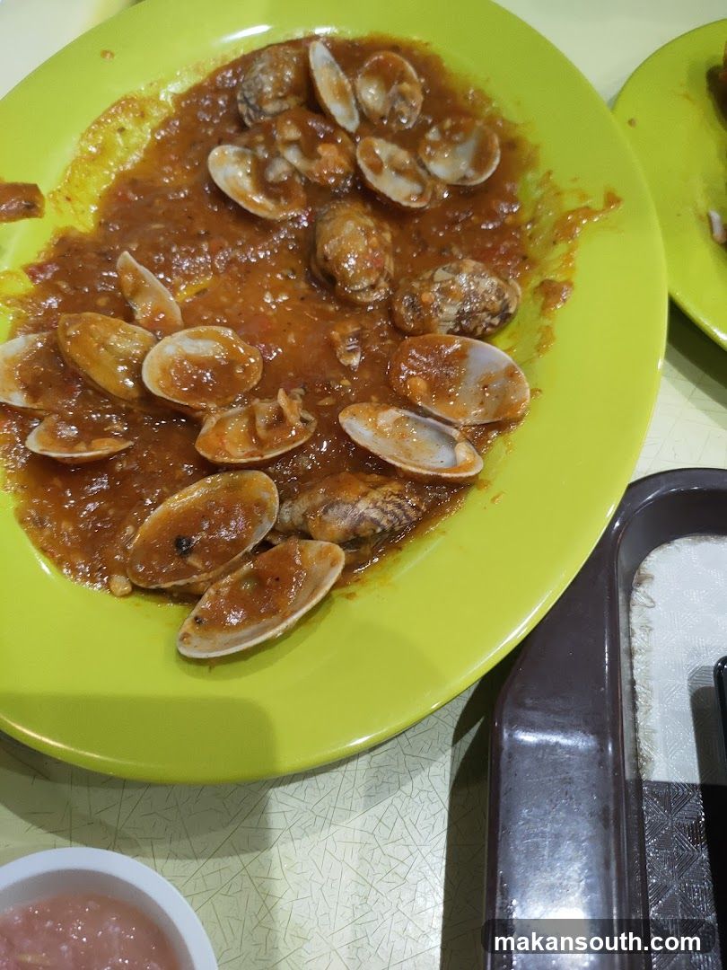 Clam dish in sauce