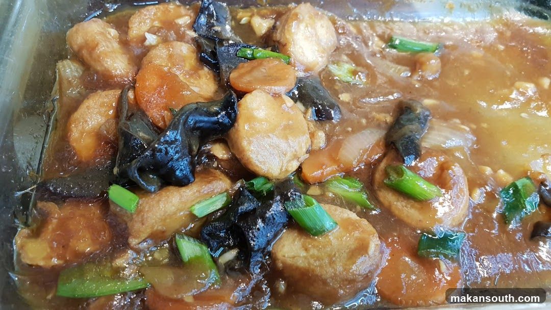 Stir-fried Fish with Vegetables and Sauce