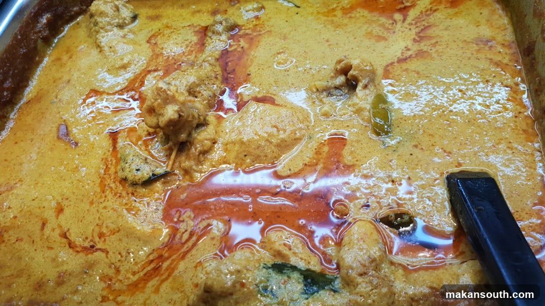 Curry Dish with Chicken and Spices