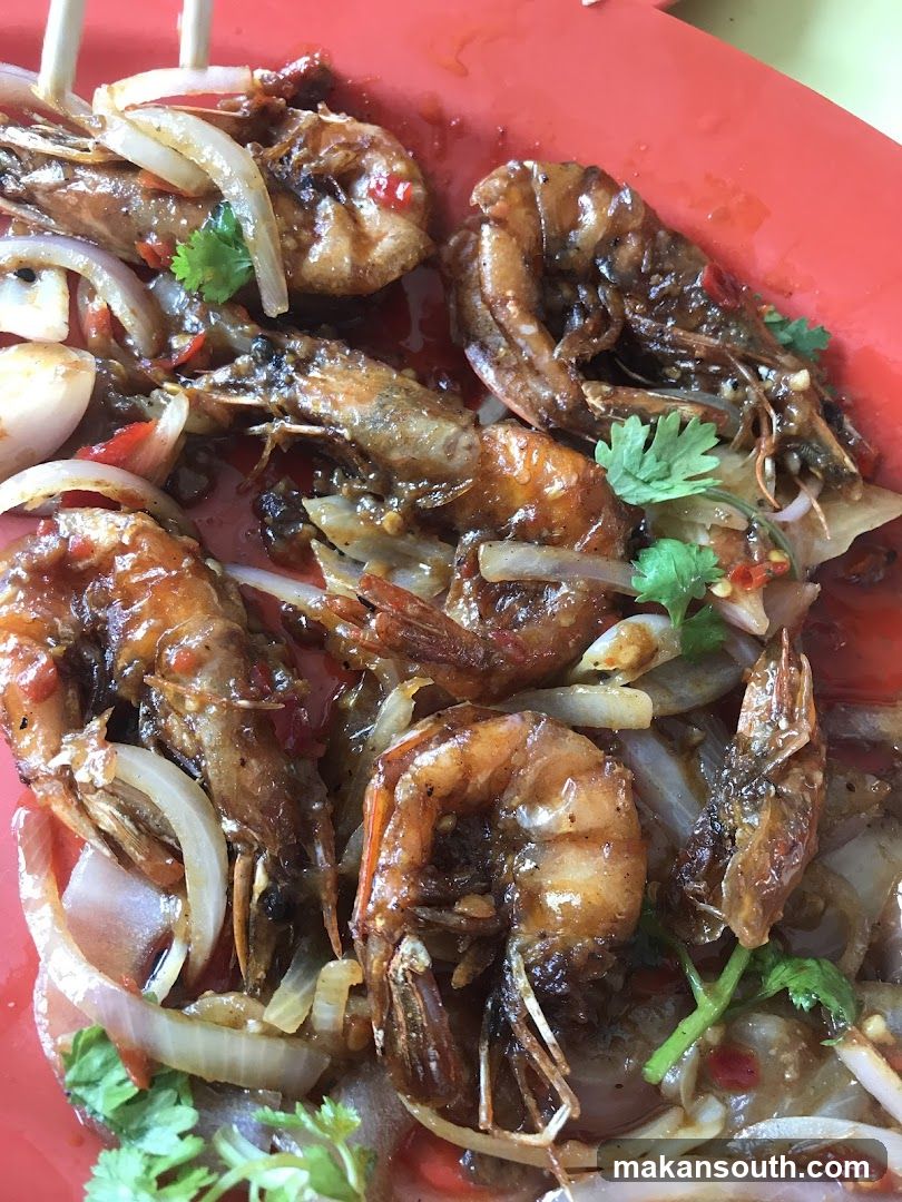 Shrimp with Onions and Sauce