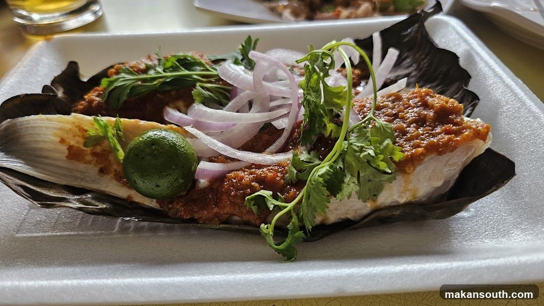 Grilled Fish with Spices and Garnish