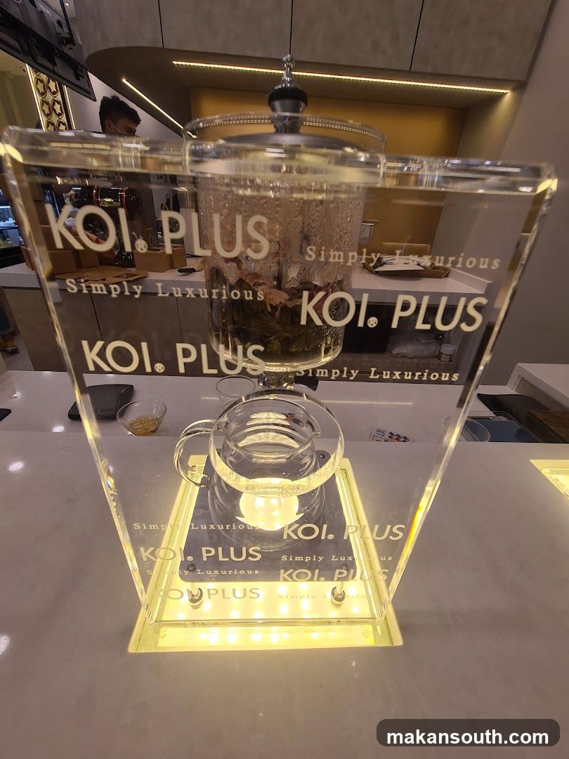 Koi Plus Tea Infuser Display
