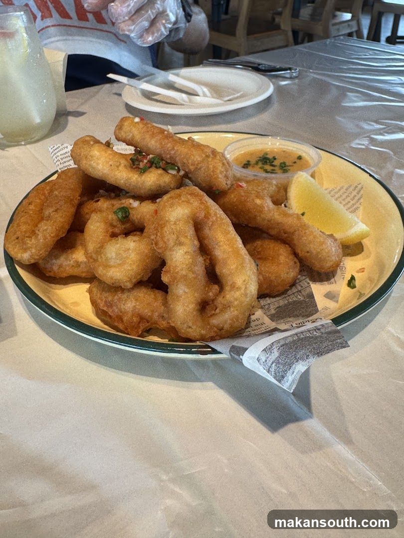 Fried Fish with Lemon and Sauce