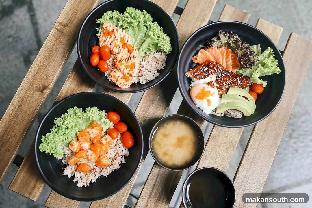 Unagi VS Salmon