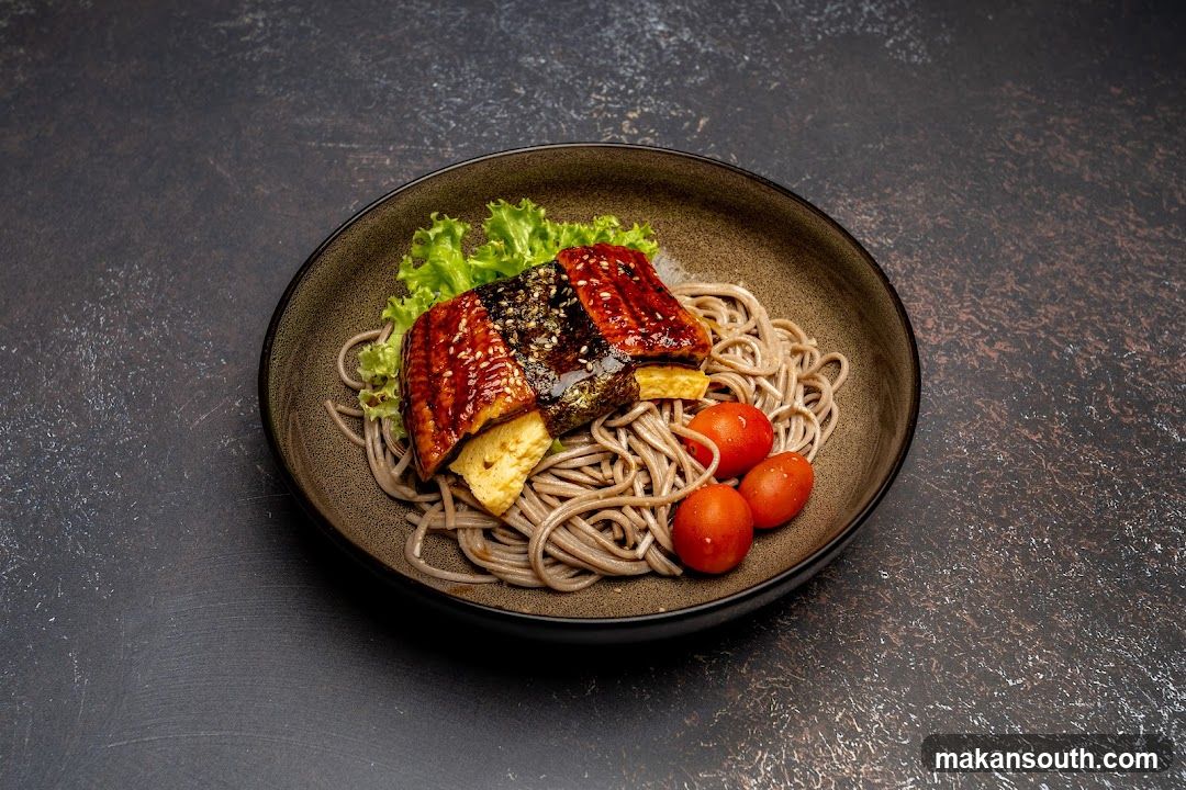 Unagi VS Salmon