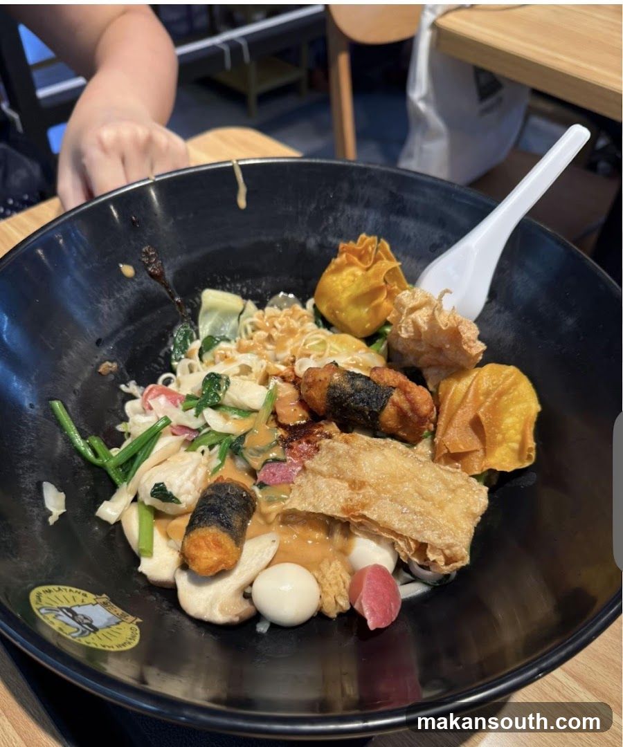 Noodles with various toppings