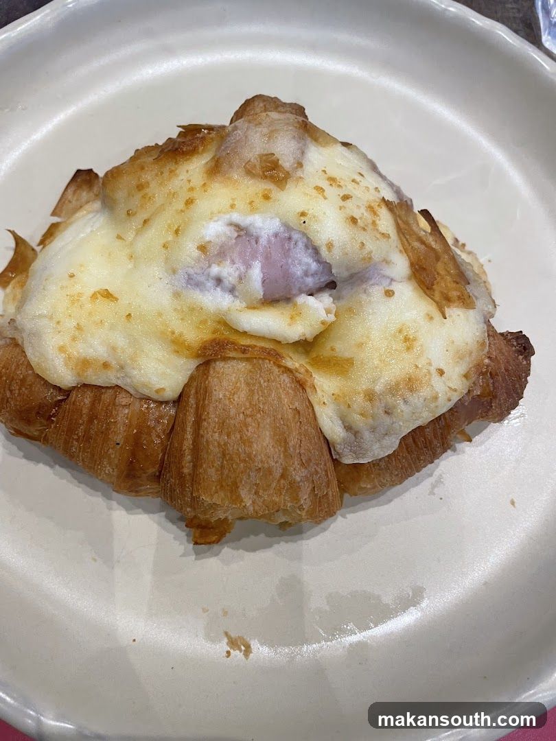 Cheese Croissant with Ham