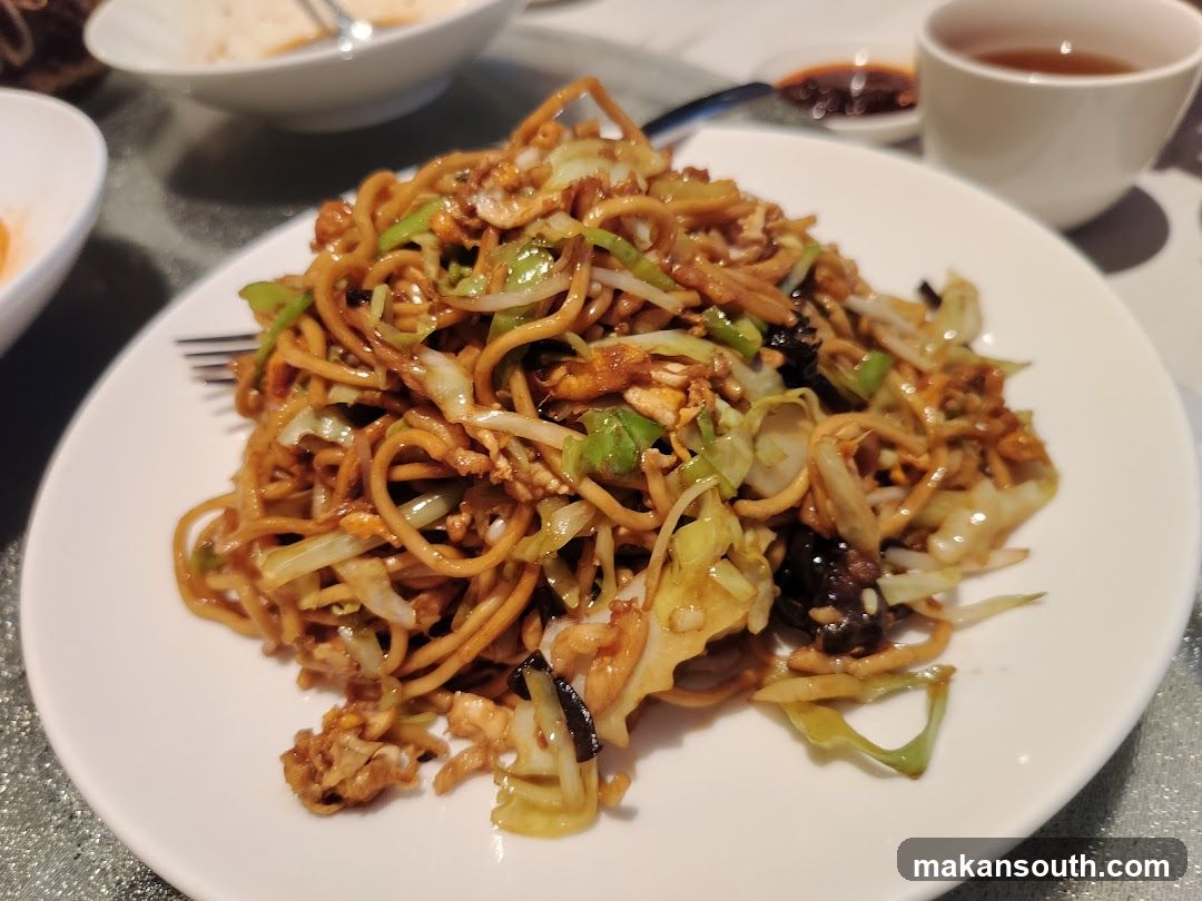 Spicy Stir-fried Meat with Dried Chilies