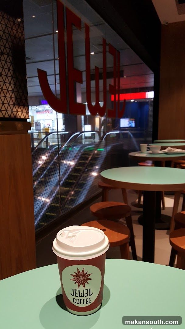 Jewel Coffee Cup at Cafe