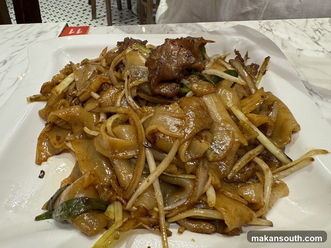 Stir-fried Noodles with Meat and Vegetables