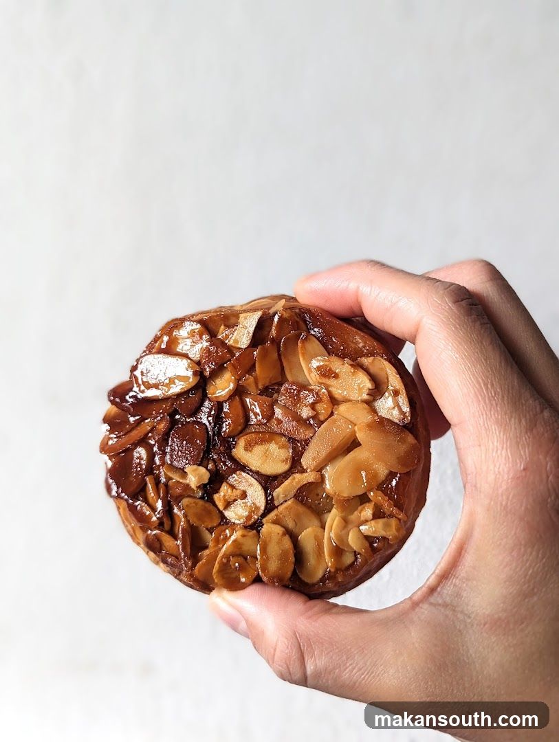 Almond Croissant