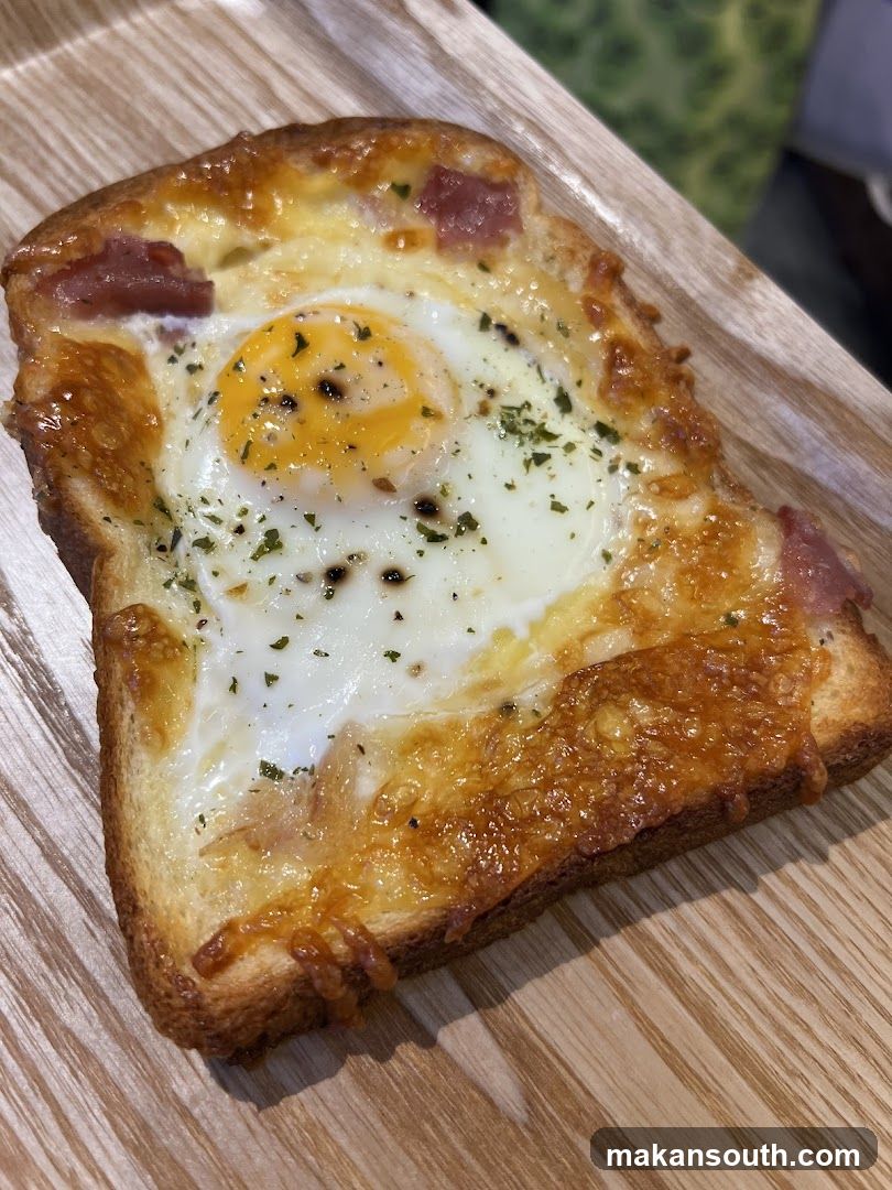Egg Toast with Ham and Cheese