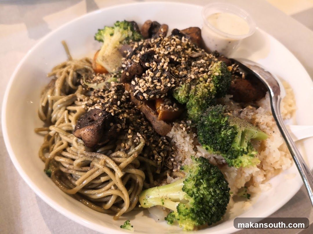 Sesame Noodle Bowl with Broccoli and Mushrooms