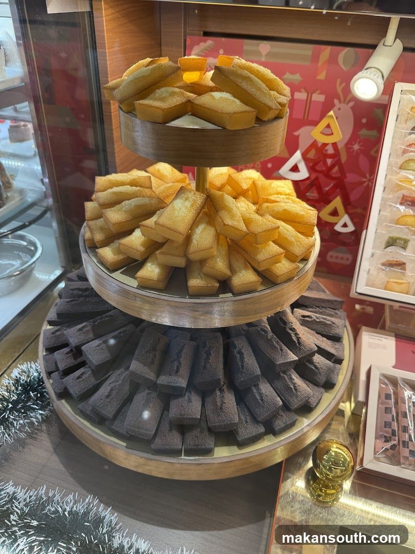Three-tiered pastry display